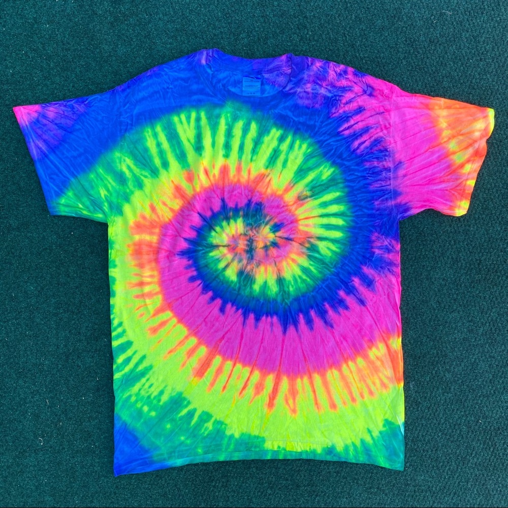 Saturn Tie Dye T-Shirts